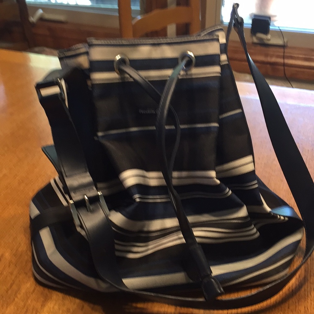 Bucket bag - Picture 7 of 7